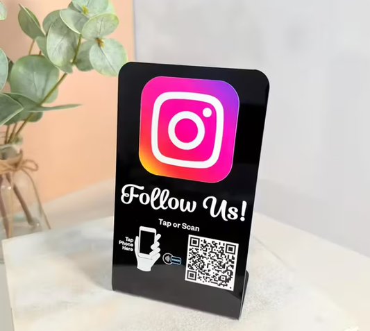 Instagram Social media NFC bord met QR code